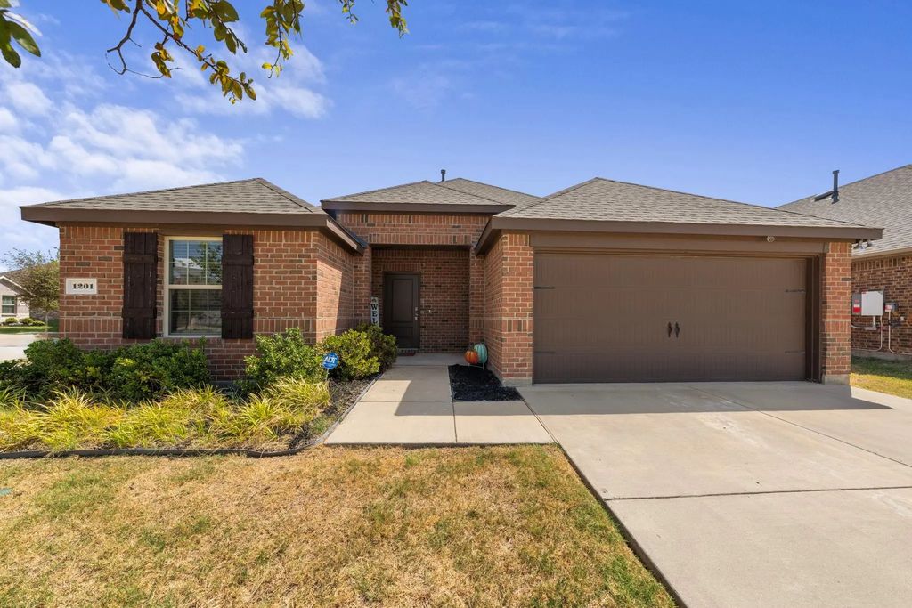 1201 Noble Stead Trail, Princeton