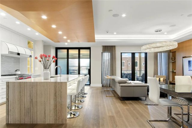 350 Central Avenue 306, Southlake