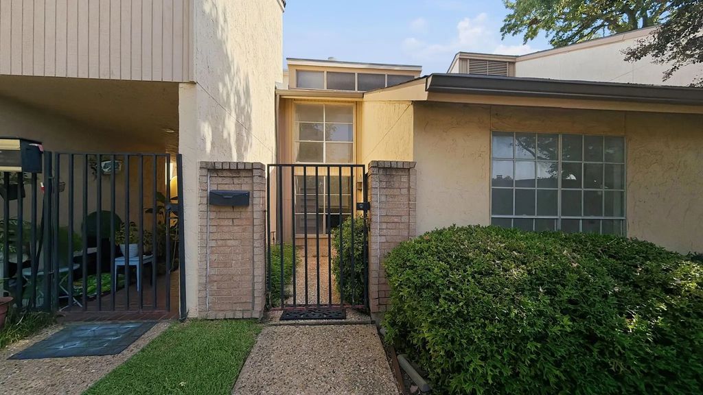 12550 Fireglow Walk, Dallas
