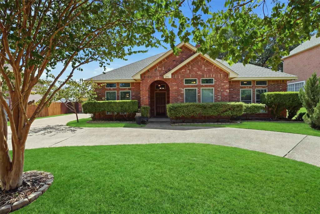 7501 Meadowside Road, Fort Worth