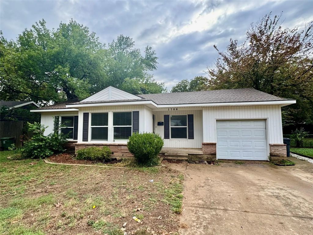 1706 Stewart Drive, Arlington