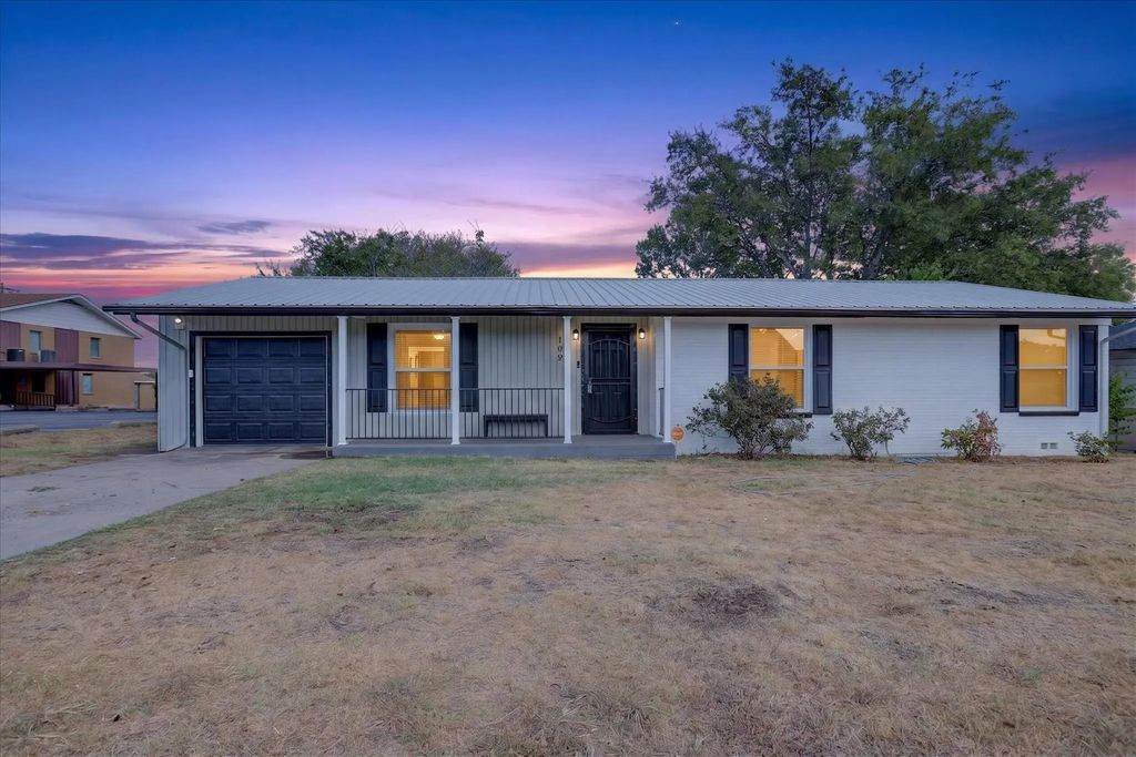 108 N Judd Street, White Settlement