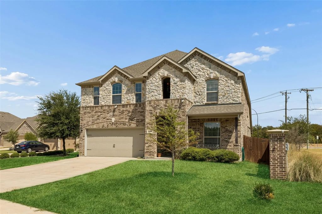 1304 Mountain View Lane, Kennedale