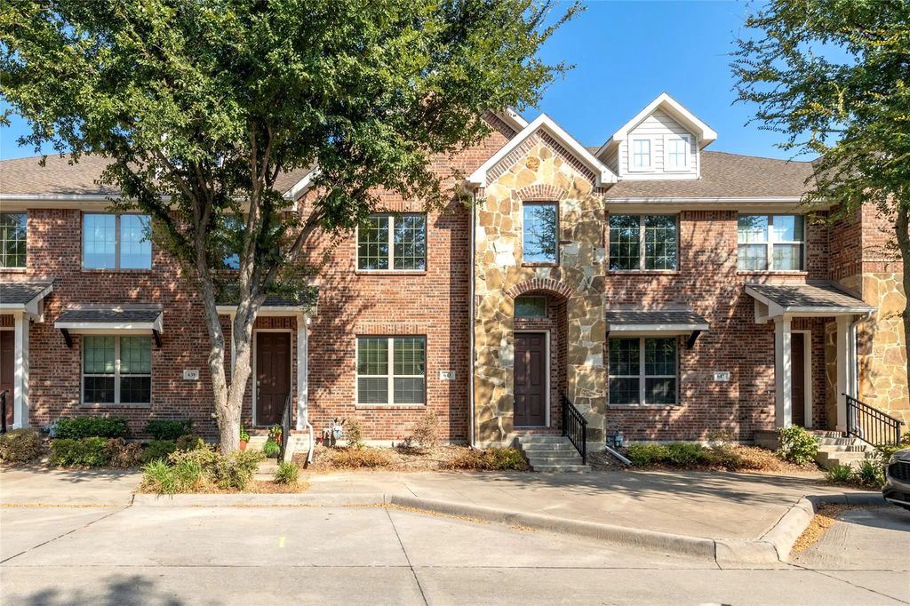 643 Matthew Place, Richardson