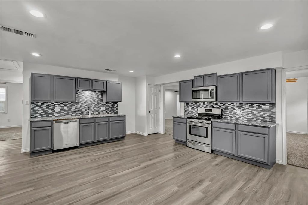 5504 James Avenue, Fort Worth