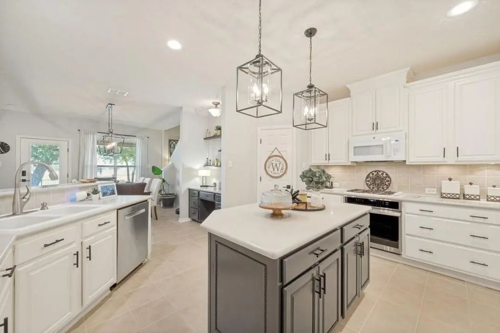 7458 Daffodil Way, Frisco