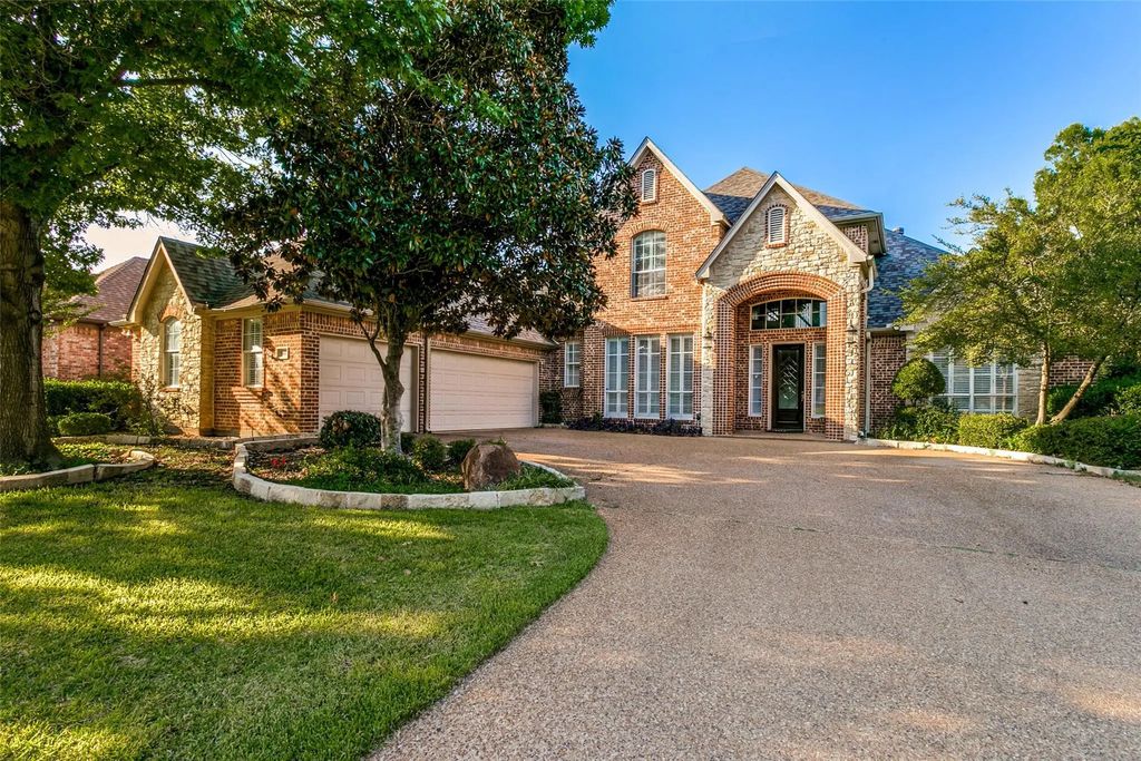 865 Thomas Crossing Drive, Fort Worth
