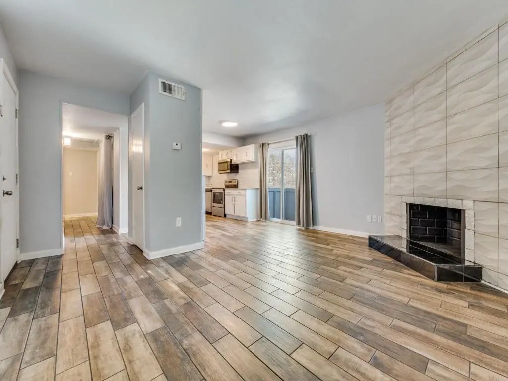 5603 Harvest Hill Road 2003, Dallas