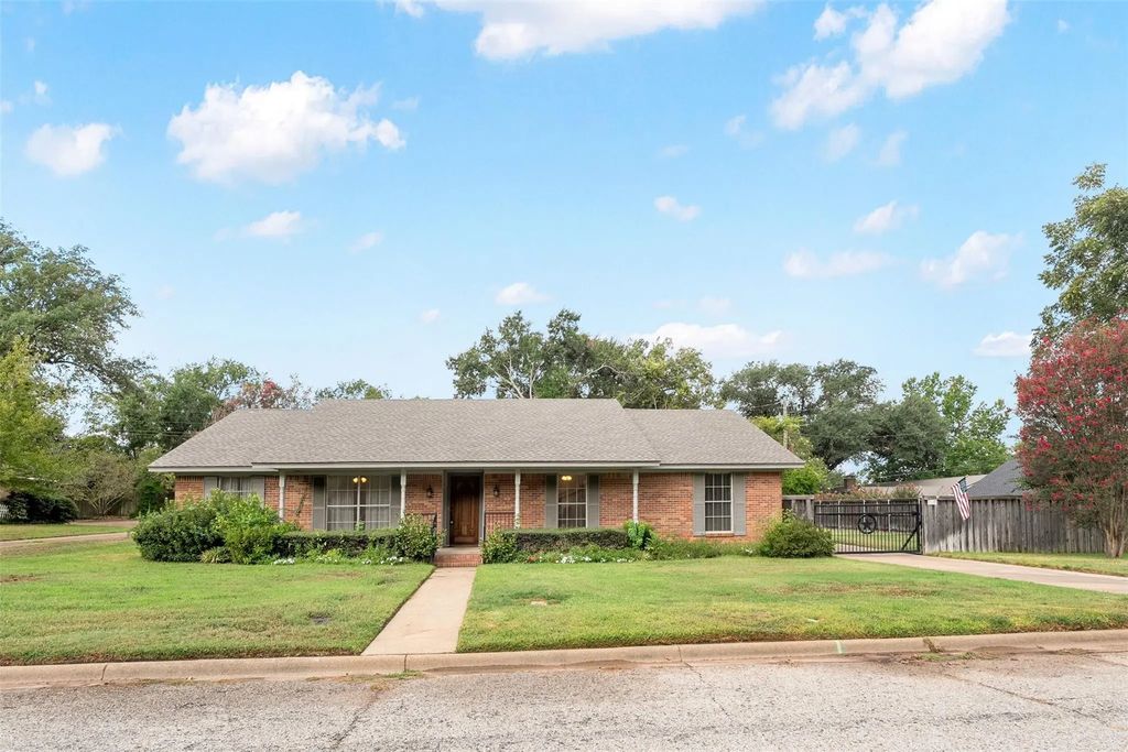 925 Bradley Drive, Athens