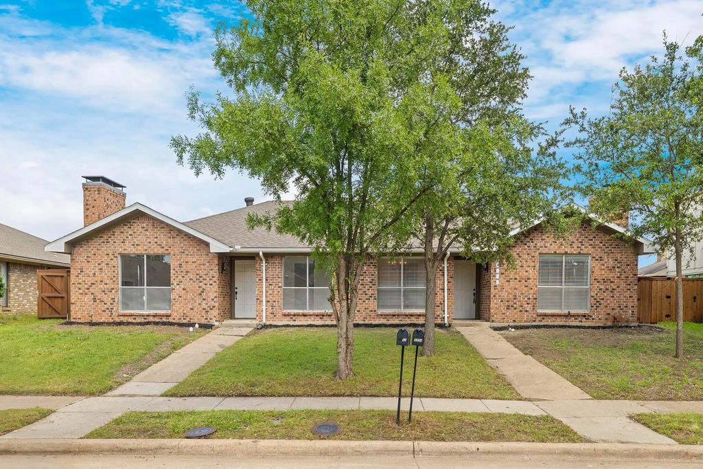 3352 Lanarc Drive, Plano