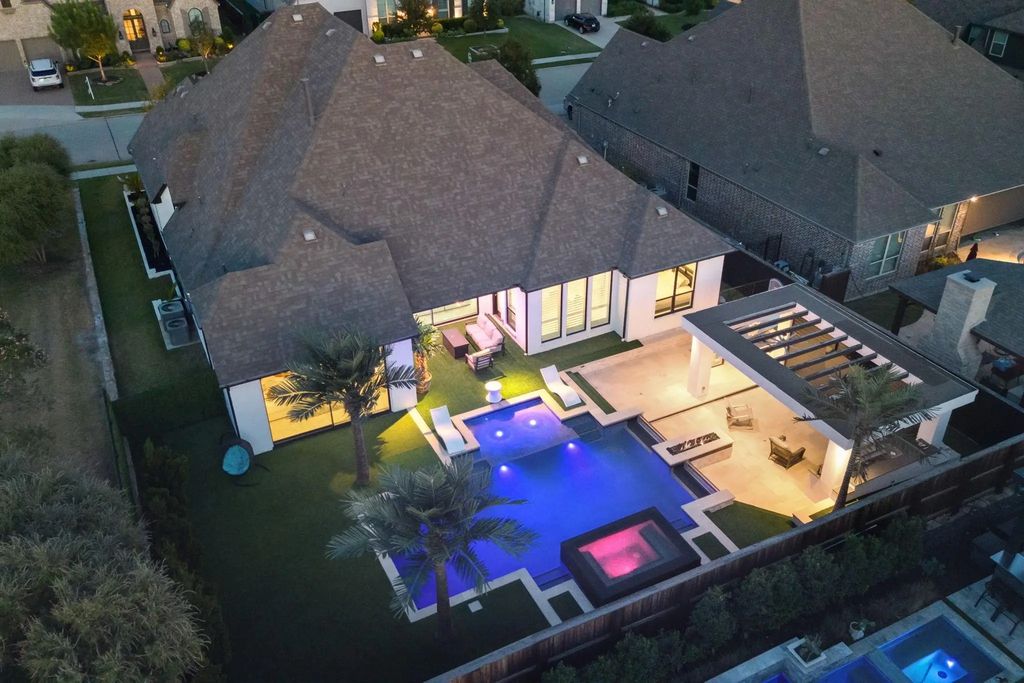 831 Country Brook Lane, Prosper