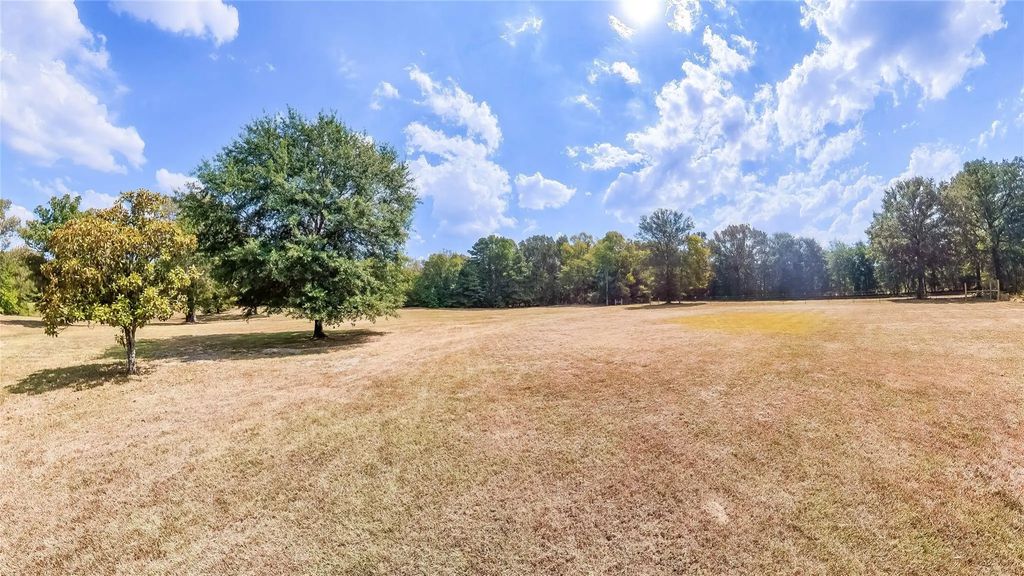 587 Floyd Evans Road, Elysian Fields