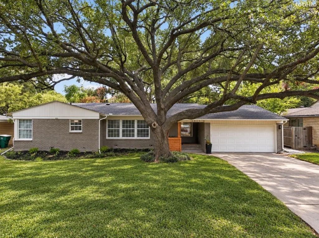 3825 Weyburn Drive, Fort Worth