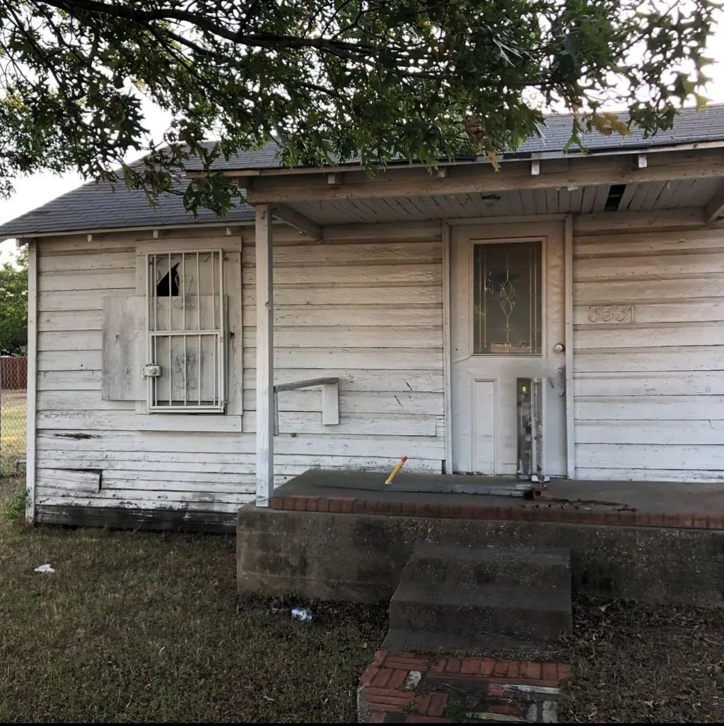 3331 Sylvan Avenue, Dallas