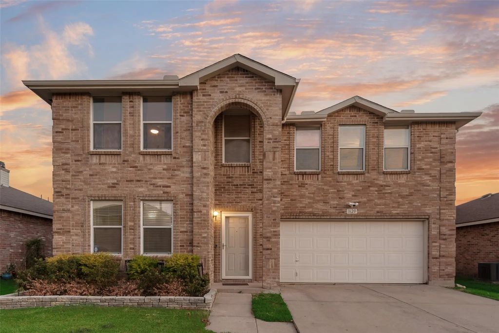 1620 Rialto Way, Fort Worth