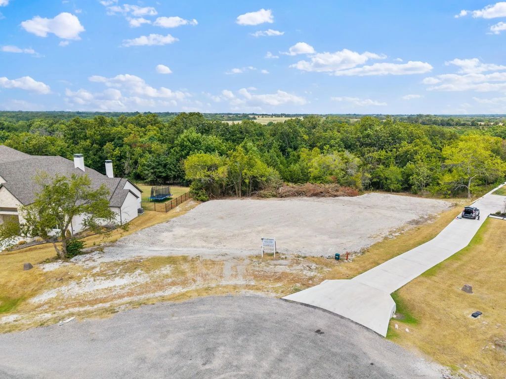 217 Avery Lane, Gunter