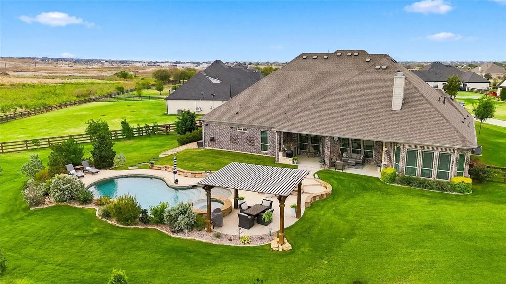 533 Eastmeadow Lane, Northlake