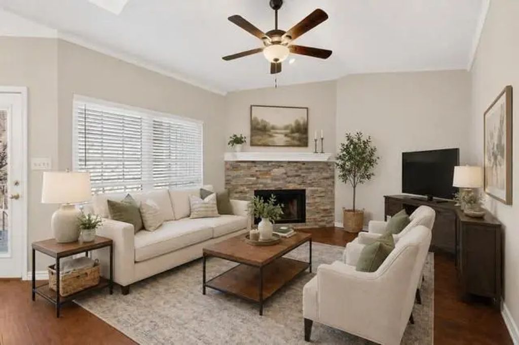 7151 Gaston Avenue 409, Dallas
