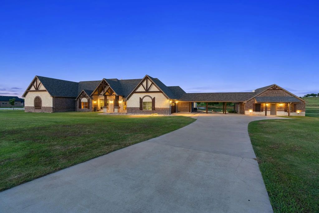 12190 Marion Road, Sanger