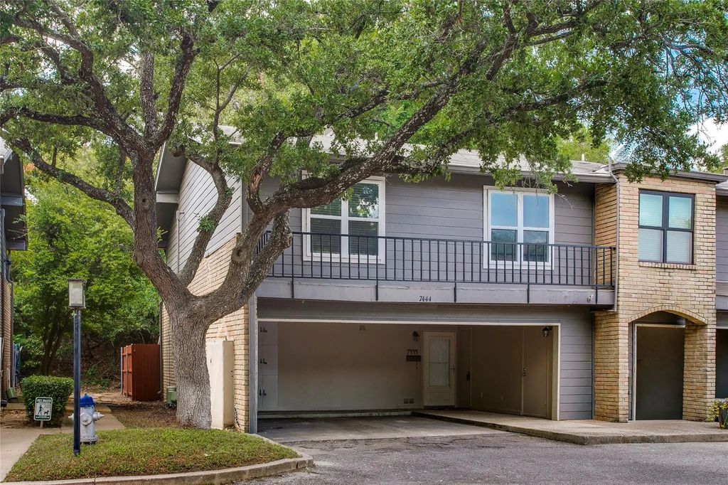 7444 E Northwest Highway 119, Dallas