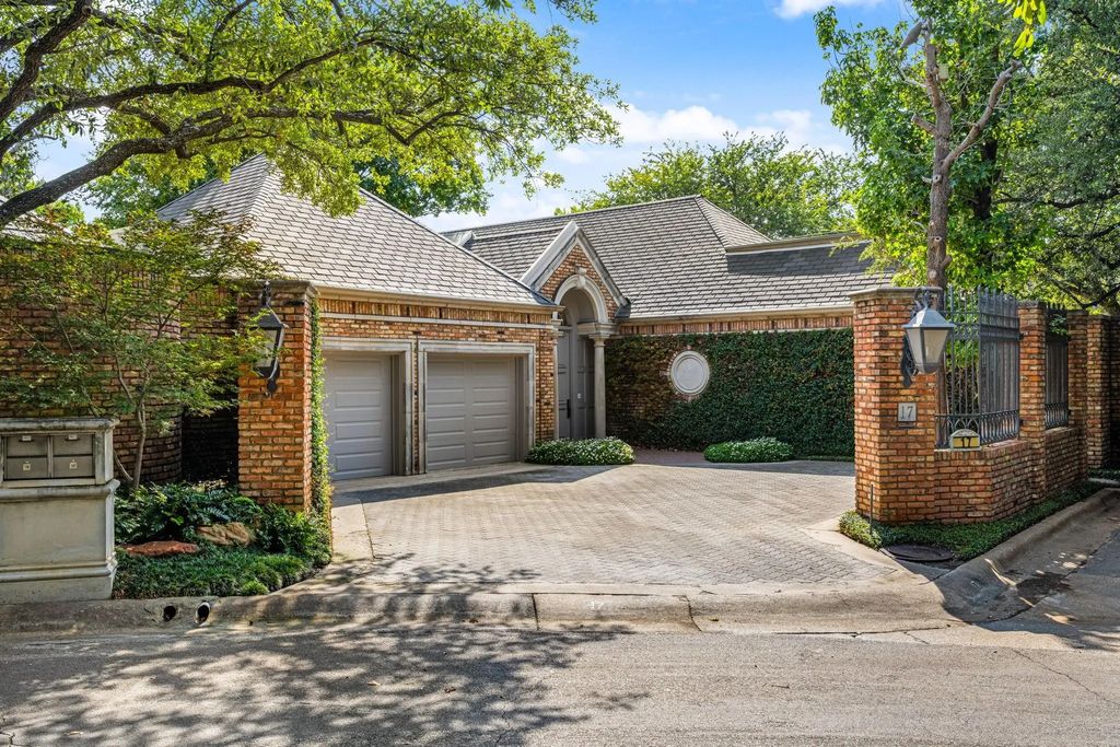17 Stonecourt Circle, Dallas