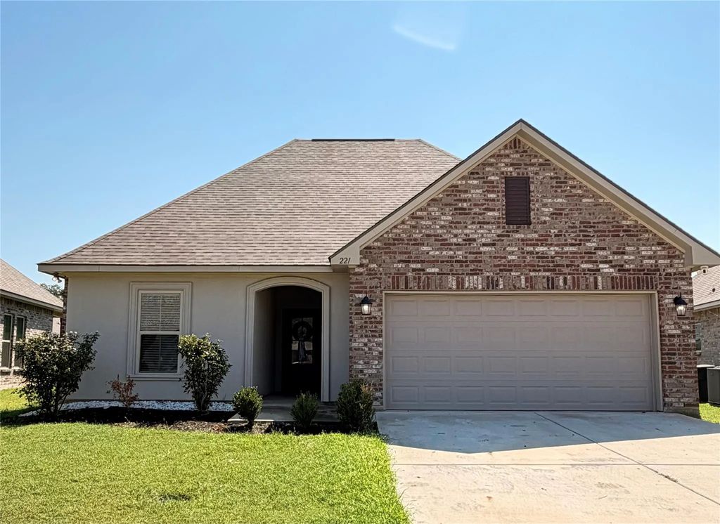 221 Hyperion Street, Bossier City
