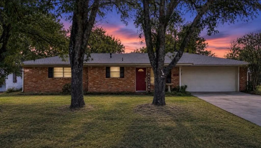 613 N Overlook Drive, Kerens
