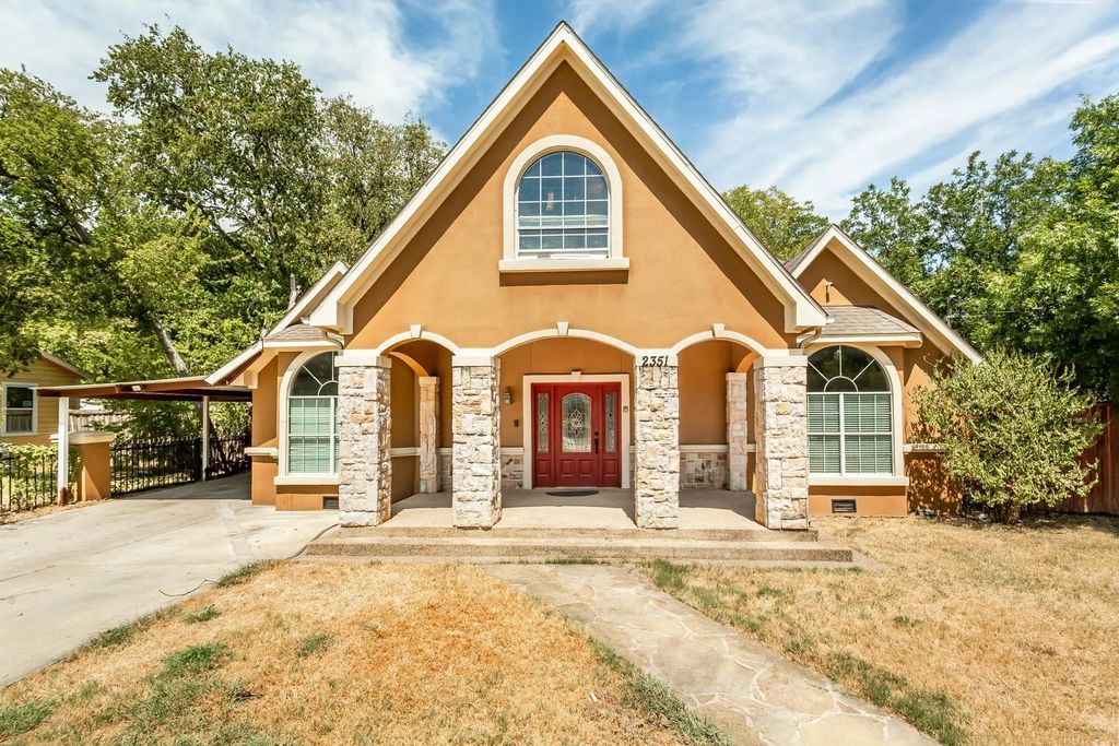 2351 Longhorn Street C, Dallas