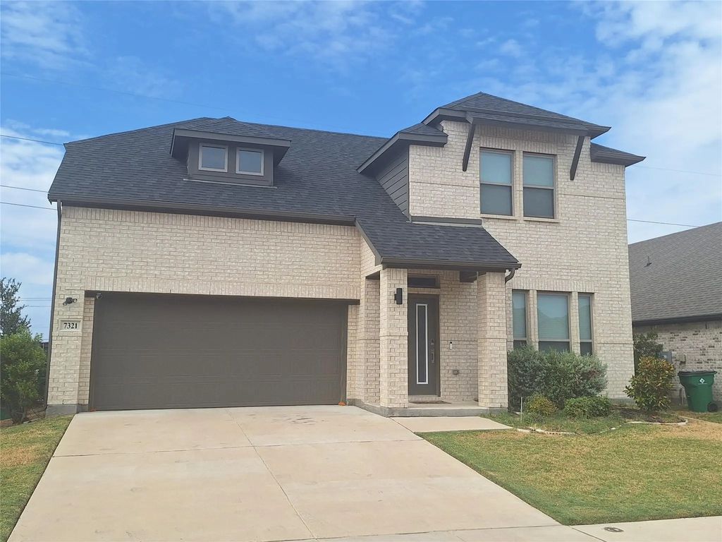 7321 Golden Daisy Avenue, Venus