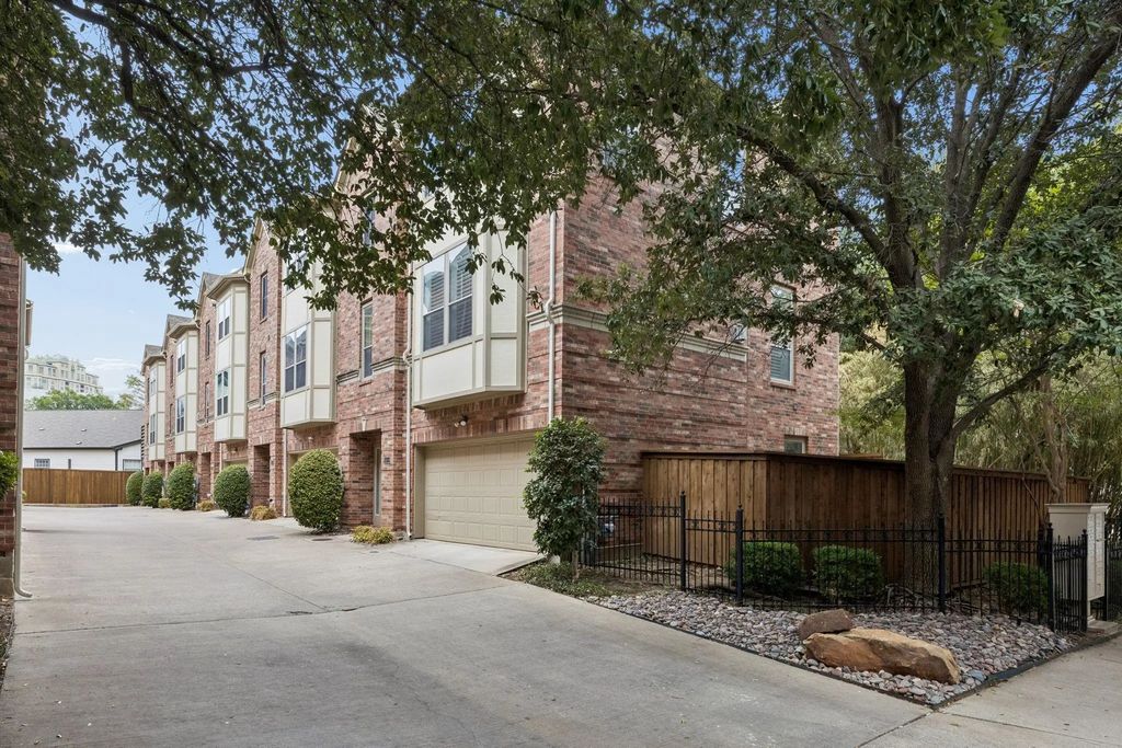 3610 Gillespie Street 1, Dallas