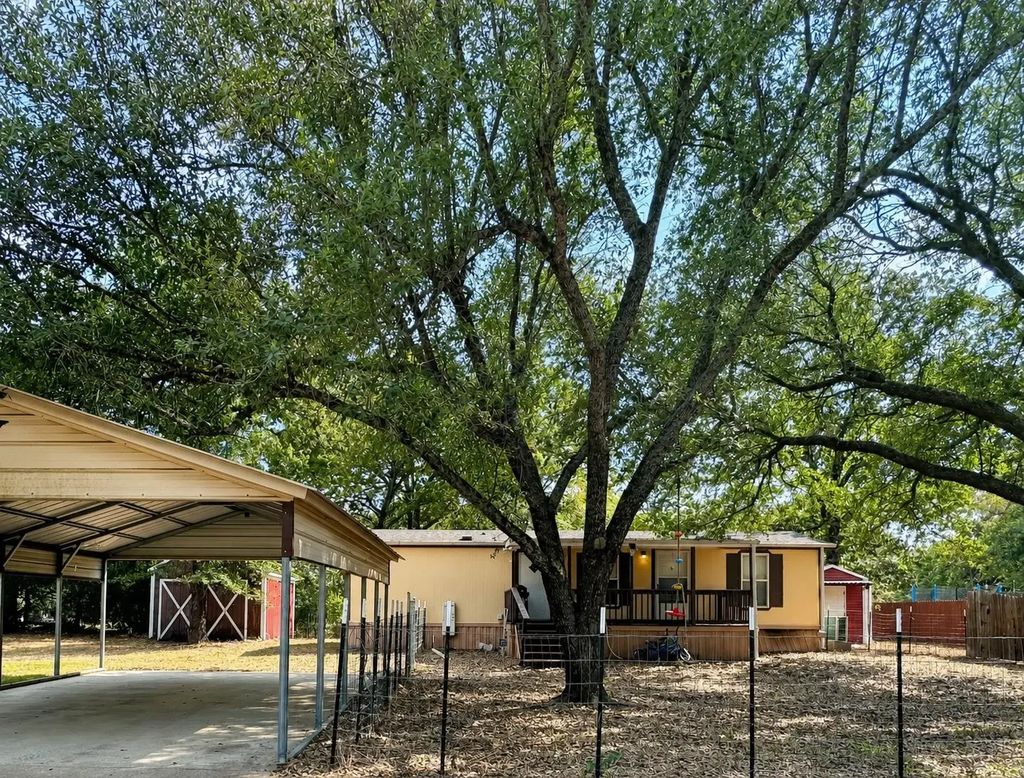 106 White Dove Trail, Mabank