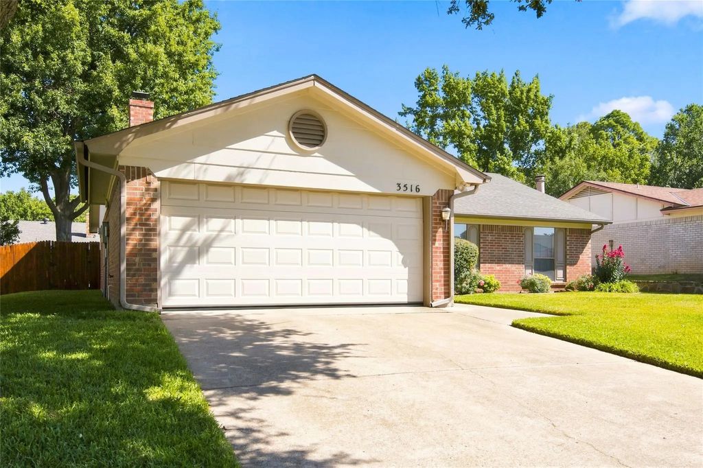 3516 Primrose Lane, Bedford