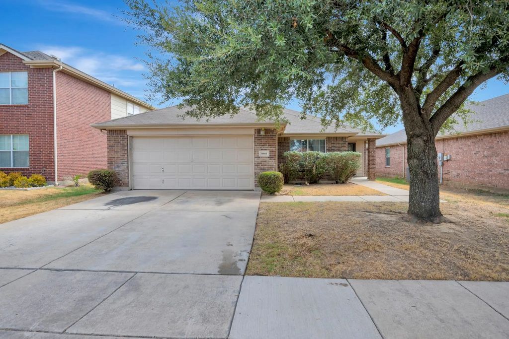 10860 Braemoor Drive, Fort Worth