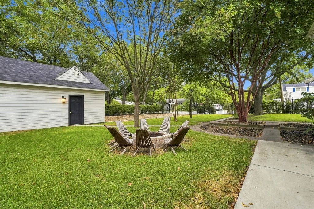 800 N Waddill Street, McKinney