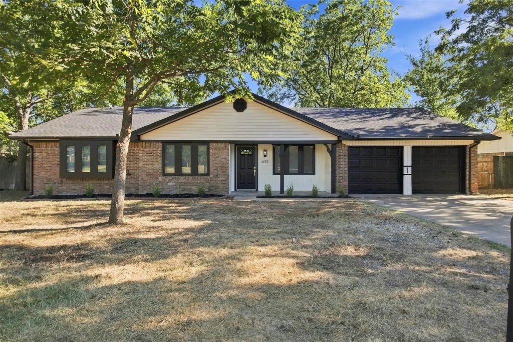 612 Simpson Terrace, Bedford