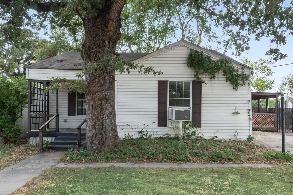 1017 Clarence Street W, Fort Worth