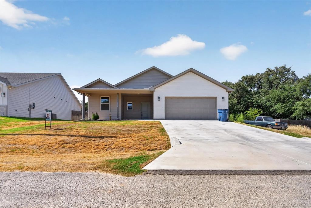 2308 Pedernales Court, Granbury