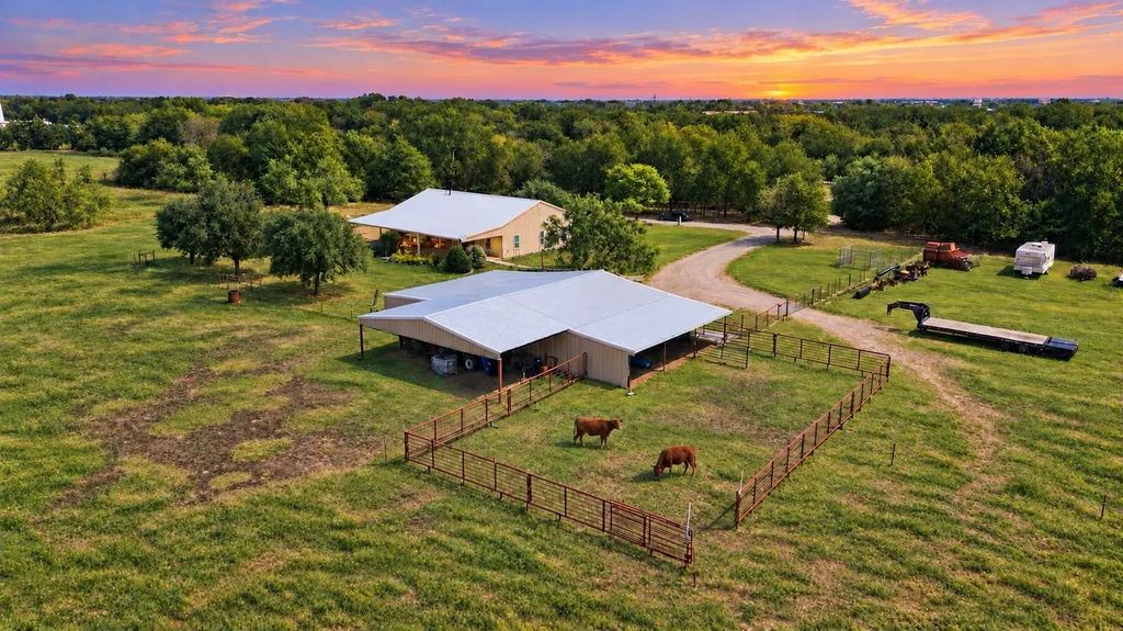 2635 County Road 2168, Caddo Mills
