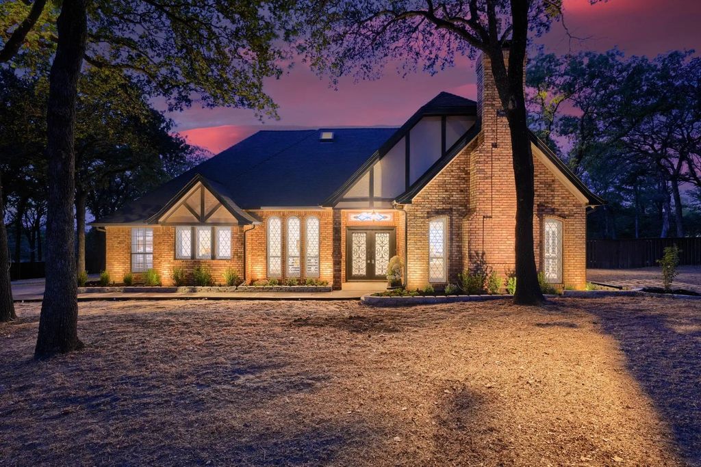 1022 Alamo Drive, Southlake