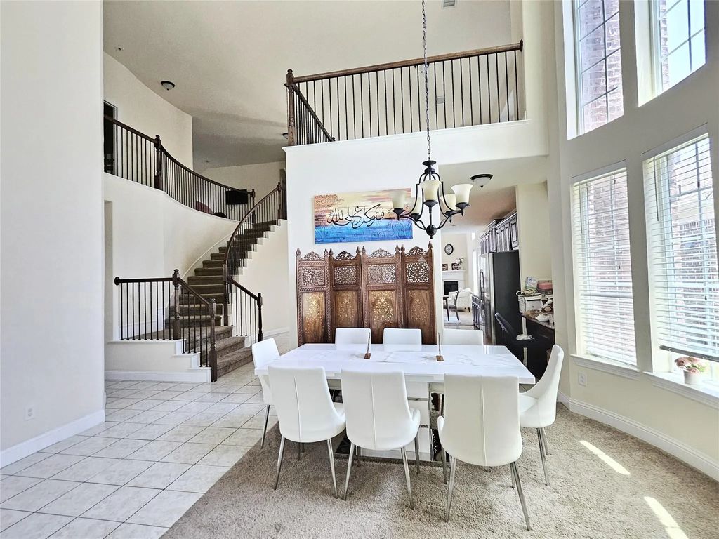 608 Jagged Way, Plano