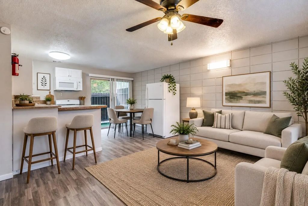 2213 Capri Drive 103, Fort Worth