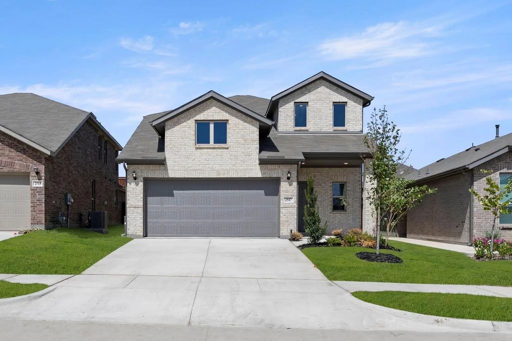 2517 Mcnally Drive, Mesquite