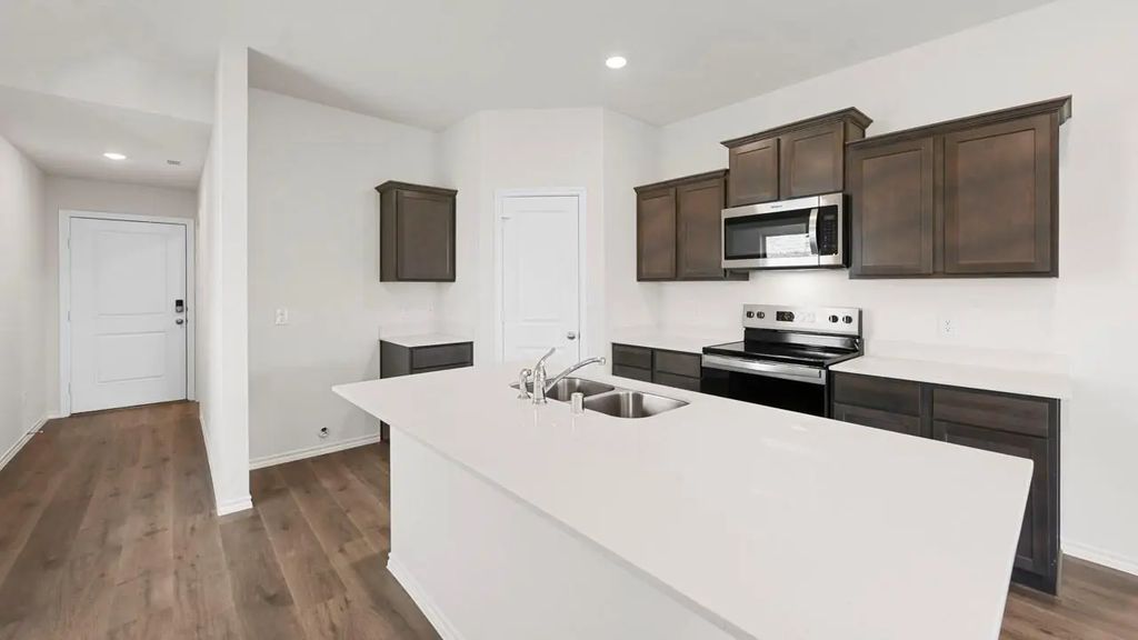 6011 Midsummer Way, Crandall