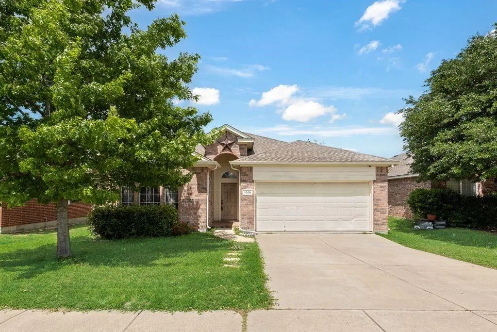 1008 Fort Apache Drive, Fort Worth