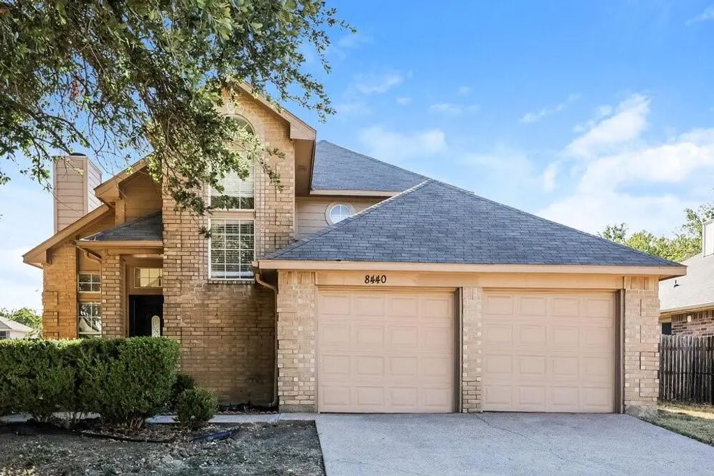 8440 Auburn Drive, Fort Worth