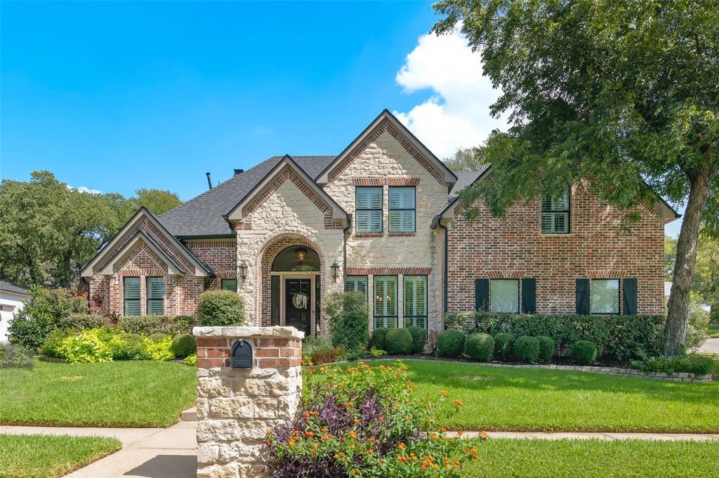 1601 Minnie Lane, Bedford
