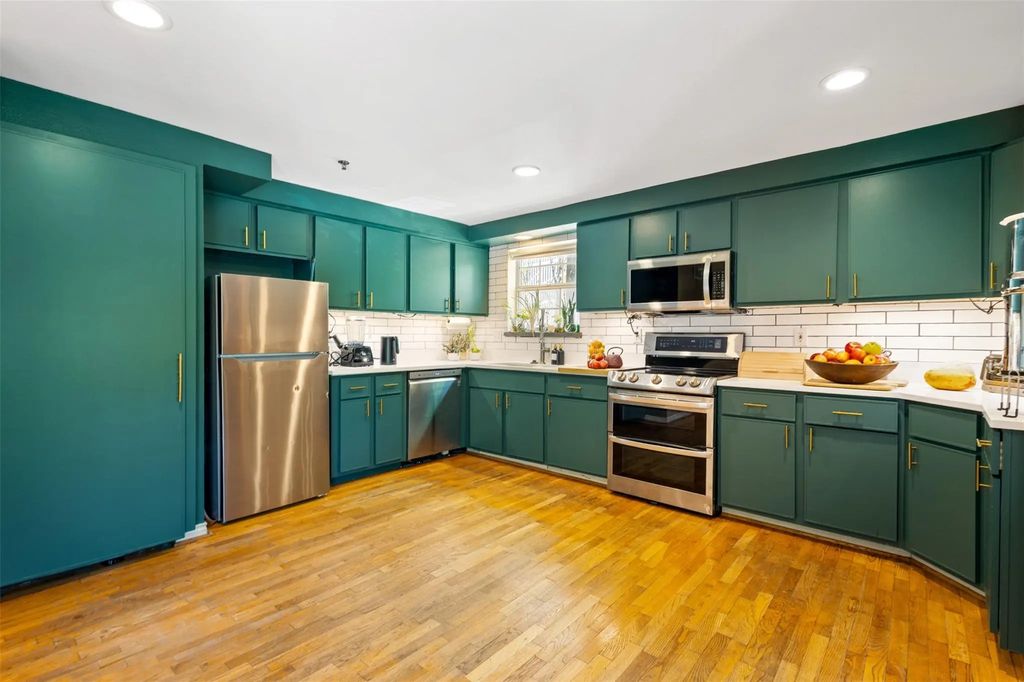 3100 Cole Avenue 206, Dallas