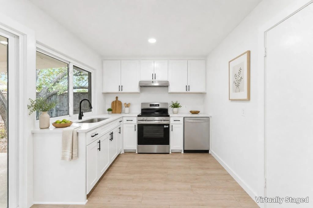 1326 Kingston Drive, Lewisville