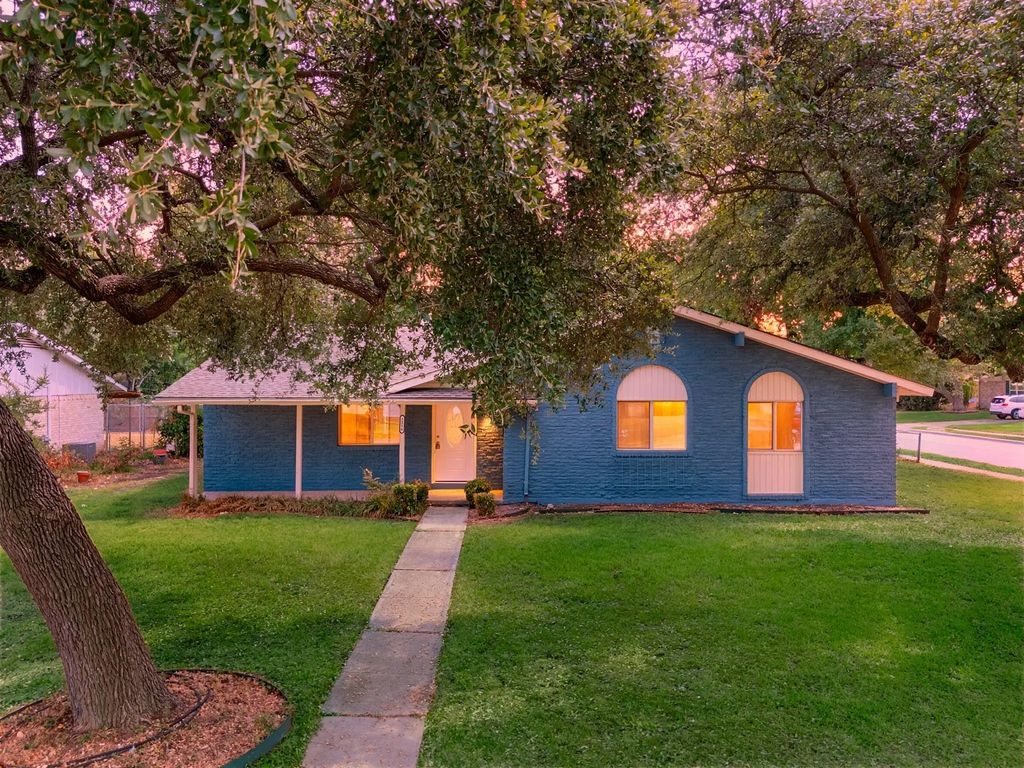 1216 Briarcove Drive, Richardson