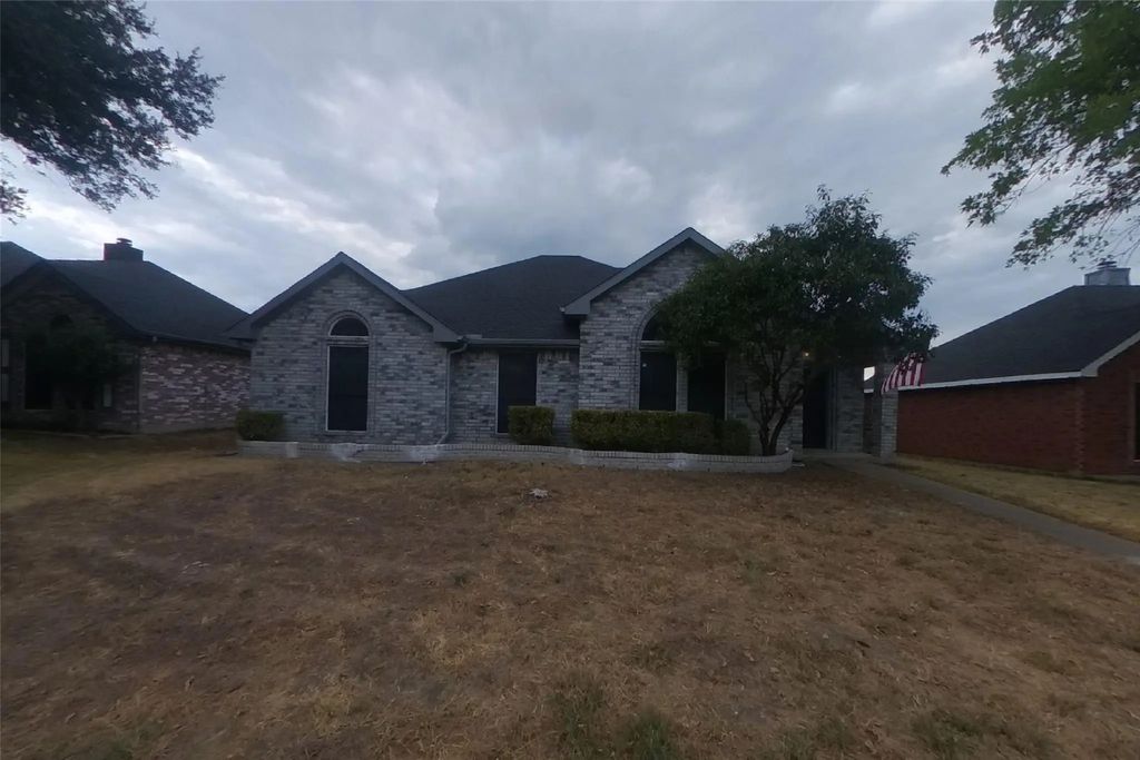 1415 Develon Drive, Mesquite